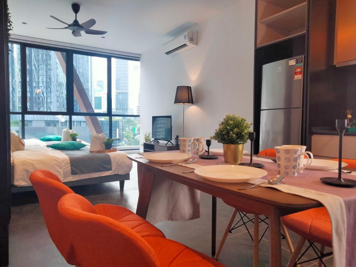 Scarletz Suites Klcc I Homebrickz กัวลาลัมเปอร์ ภายนอก รูปภาพ
