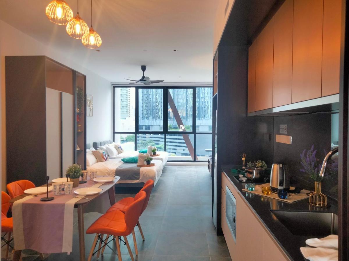 Scarletz Suites Klcc I Homebrickz กัวลาลัมเปอร์ ภายนอก รูปภาพ