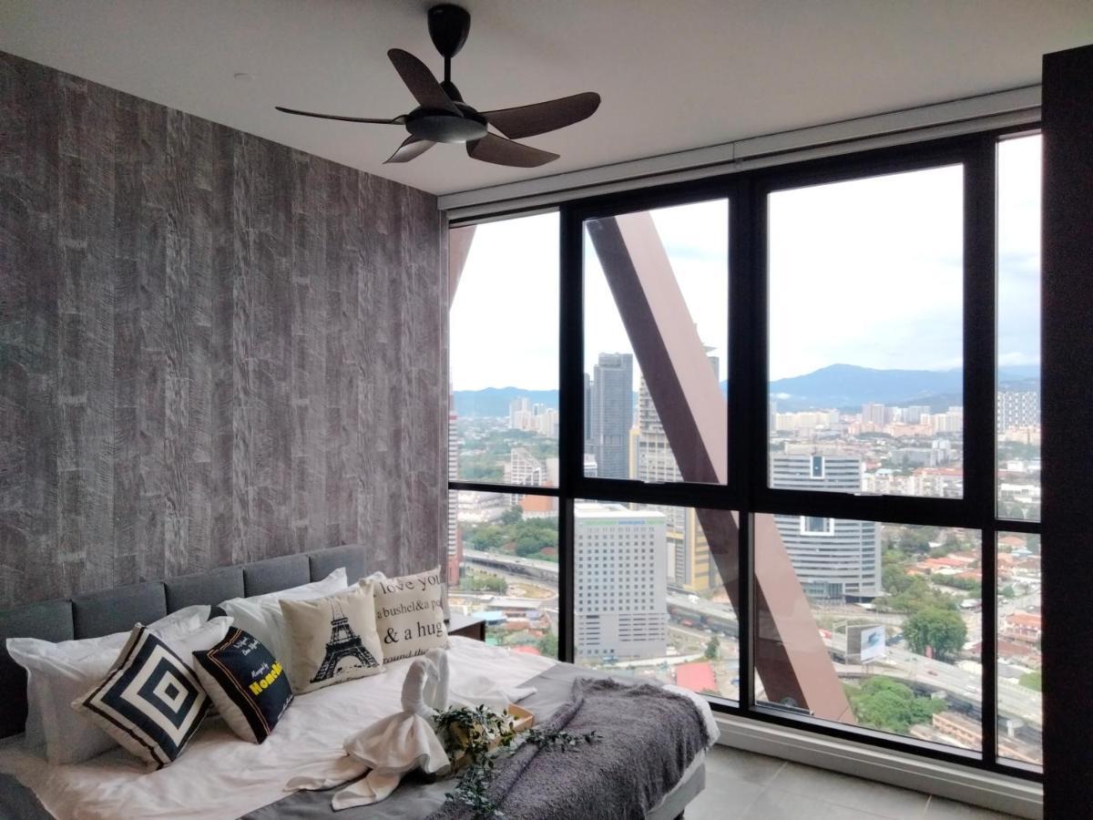 Scarletz Suites Klcc I Homebrickz กัวลาลัมเปอร์ ภายนอก รูปภาพ