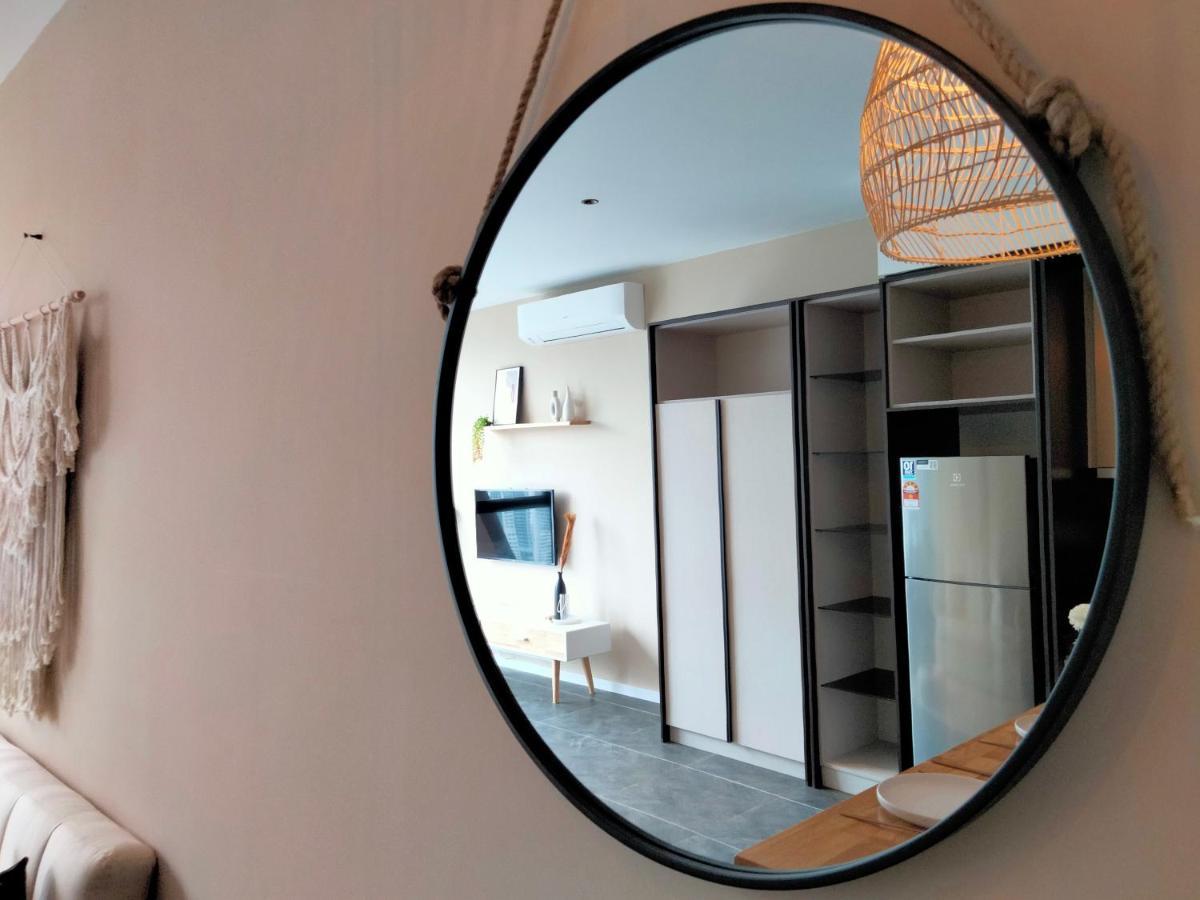 Scarletz Suites Klcc I Homebrickz กัวลาลัมเปอร์ ภายนอก รูปภาพ